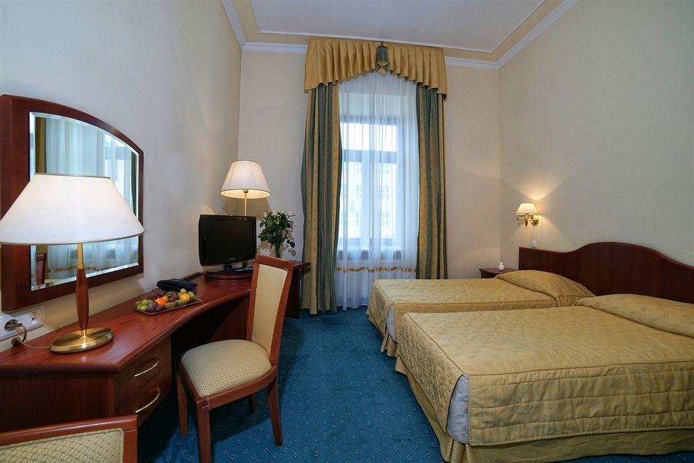 Hotel Palace Europa Lublin Ngoại thất bức ảnh